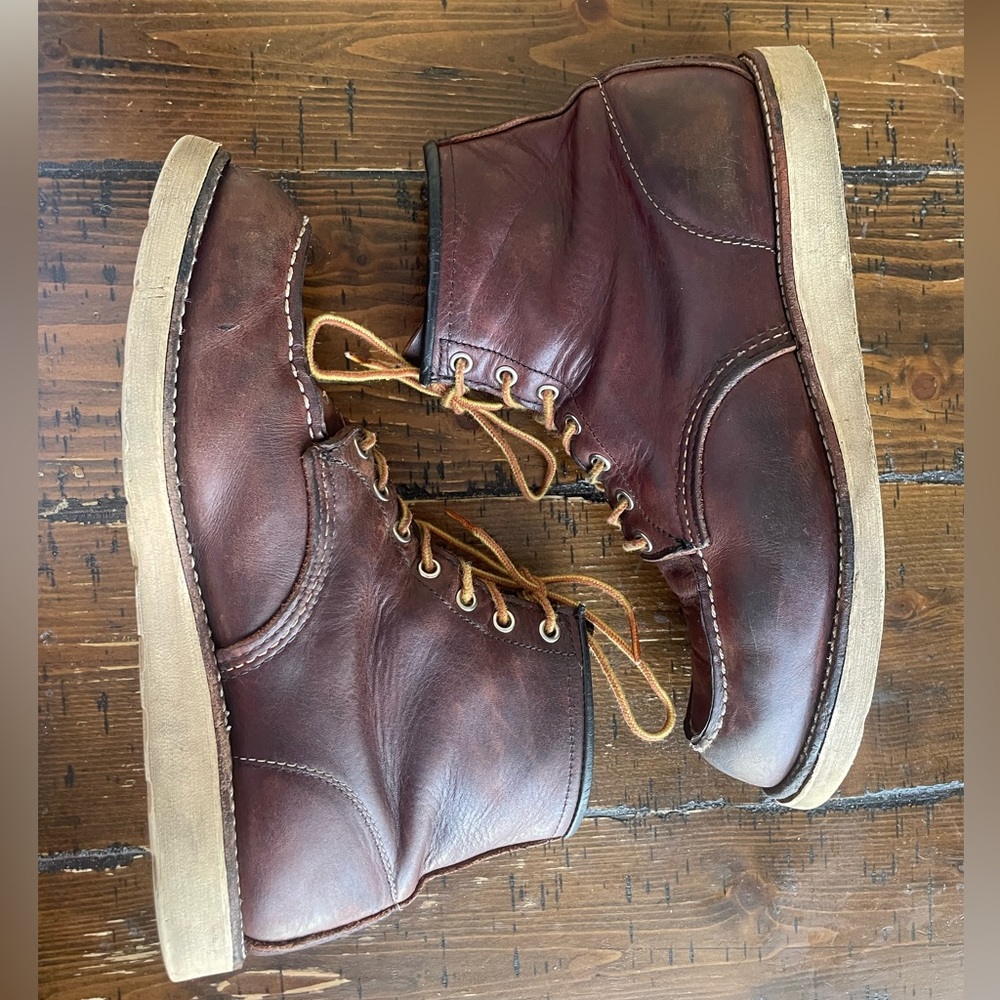 Red Wing 8138 Moc Toe size 11.5